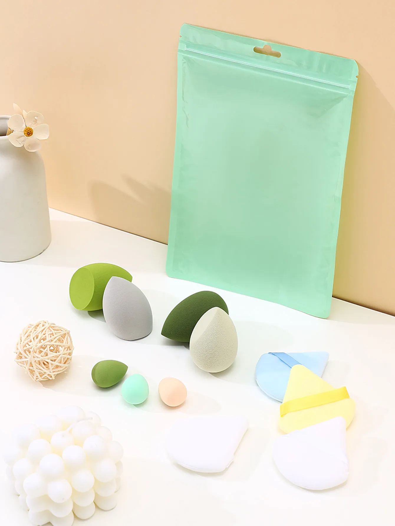 11pcs Makeup Sponge & Puff Set, Includes Large & Mini Sponges detail image 7